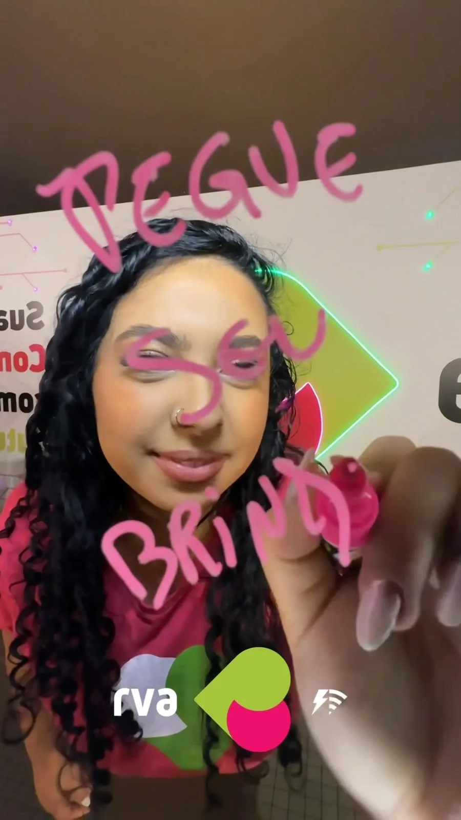 Assine na tela do seu vídeo viral
